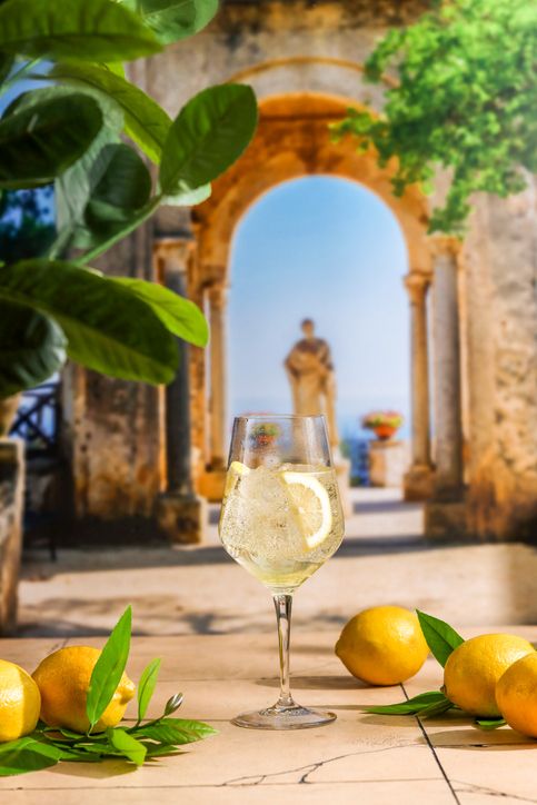 ΑΓ. ΠΝΕΥΜΑΤΟΣ ΣΕ ΝΑΠΟΛΗ & ΚΟΣΤΙΕΡΑ ΑΜΑΛΦΙΤΑΝΑ