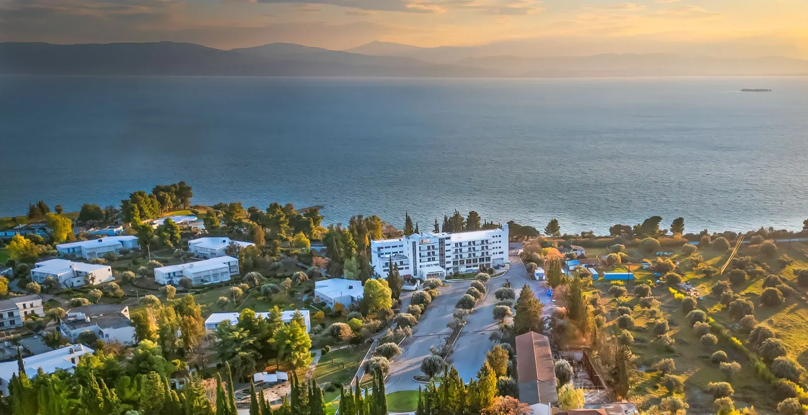 ΑΓ. ΠΝΕΥΜΑΤΟΣ ΣΤΟ PARADISE RESORT 5* ΜΕ ΤΟ Ι.Χ. ΣΑΣ