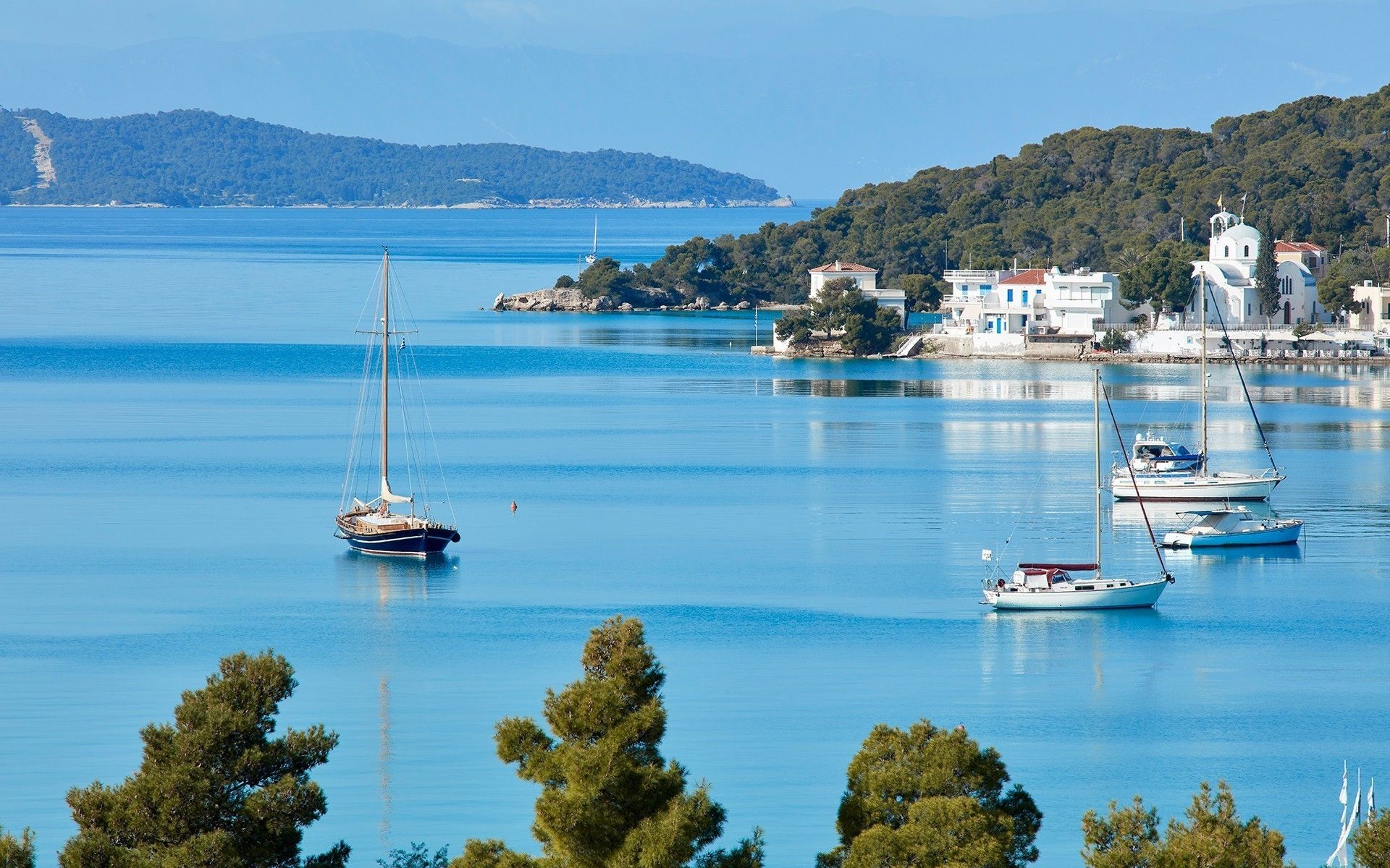 ΑΓΙΟΥ ΠΝΕΥΜΑΤΟΣ ΣΤΟ ΠΟΡΤΟ ΧΕΛΙ -ΣΠΕΤΣΕΣ & ΥΔΡΑ