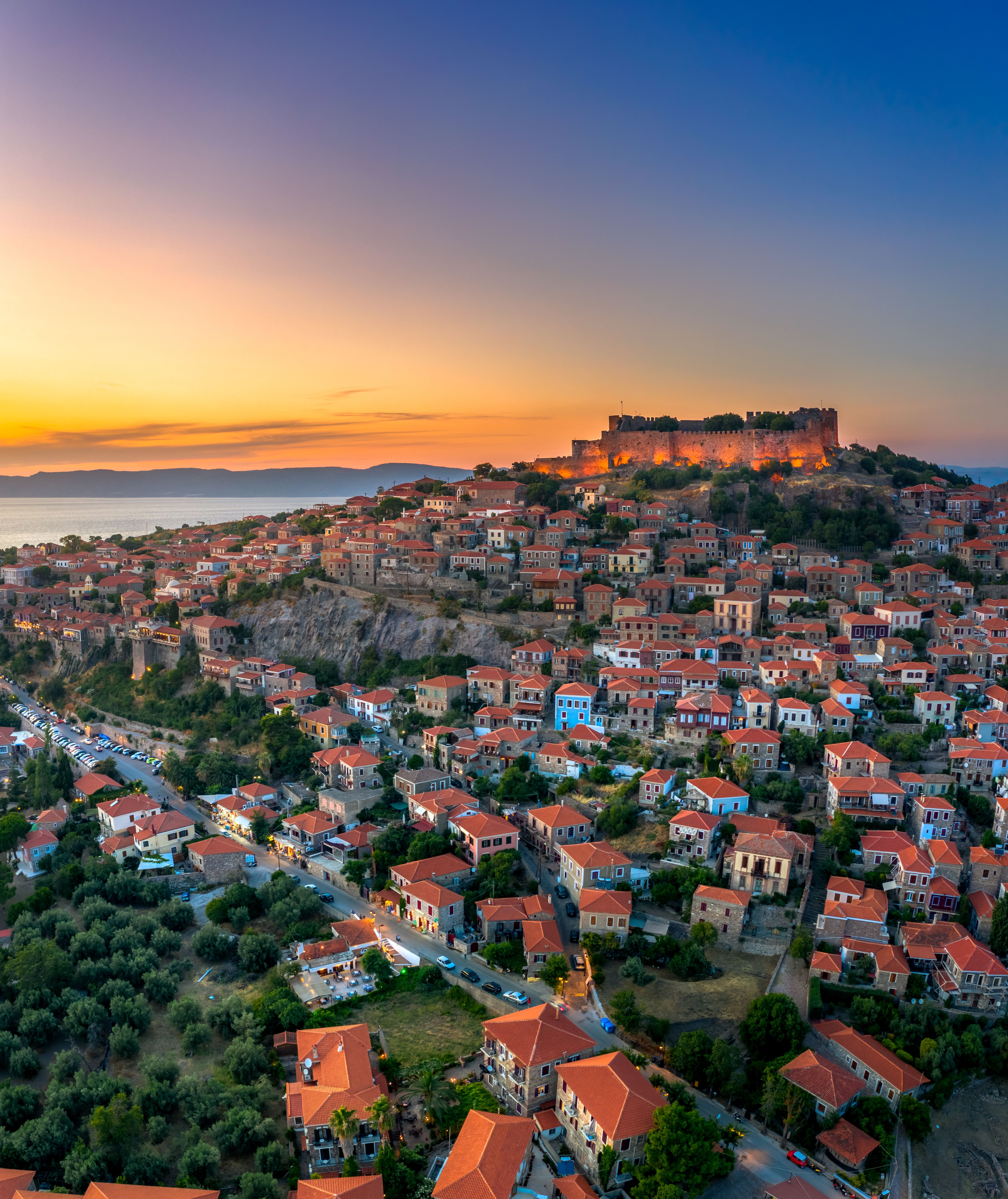 ΚΑΛΟΚΑΙΡΙ ΣΤΗ ΜΥΘΙΚΗ ΛΕΣΒΟ 
