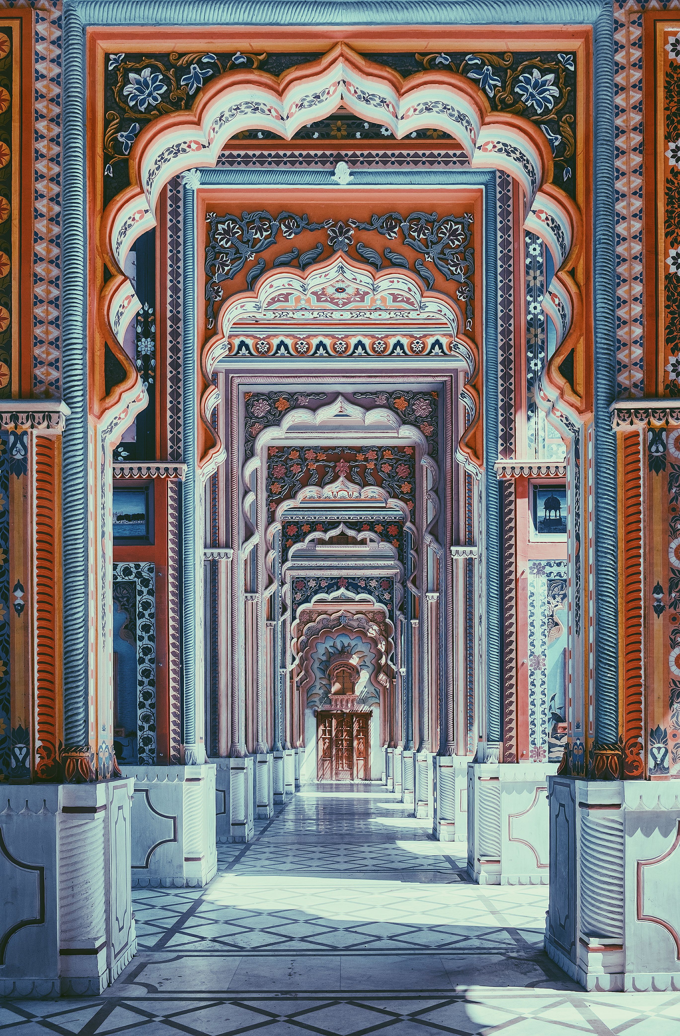 ΑΤΟΜΙΚΟ ΤΑΞΙΔΙ ΣΕ ΙΝΔΙΑ - ΧΡΥΣΟ ΤΡΙΓΩΝΟ ΜΕ ΟΥΝΤΑΪΠΟΥΡ