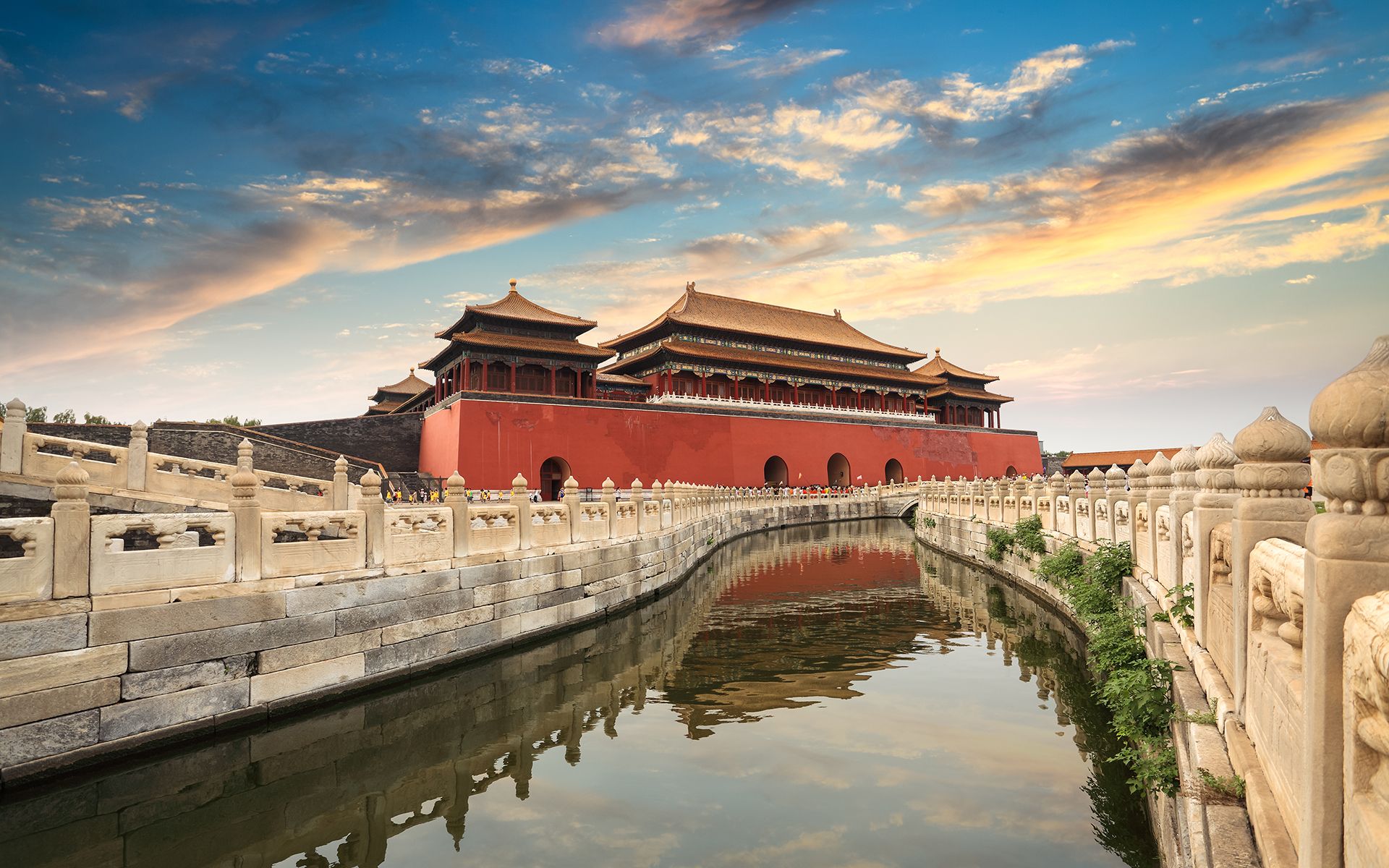 ΦΘΙΝΟΠΩΡΟ ΣΤΗ ΚΙΝΑ ΚΑΙ ΤΙΣ ΥΔΑΤΙΝΕΣ ΠΟΛΕΙΣ