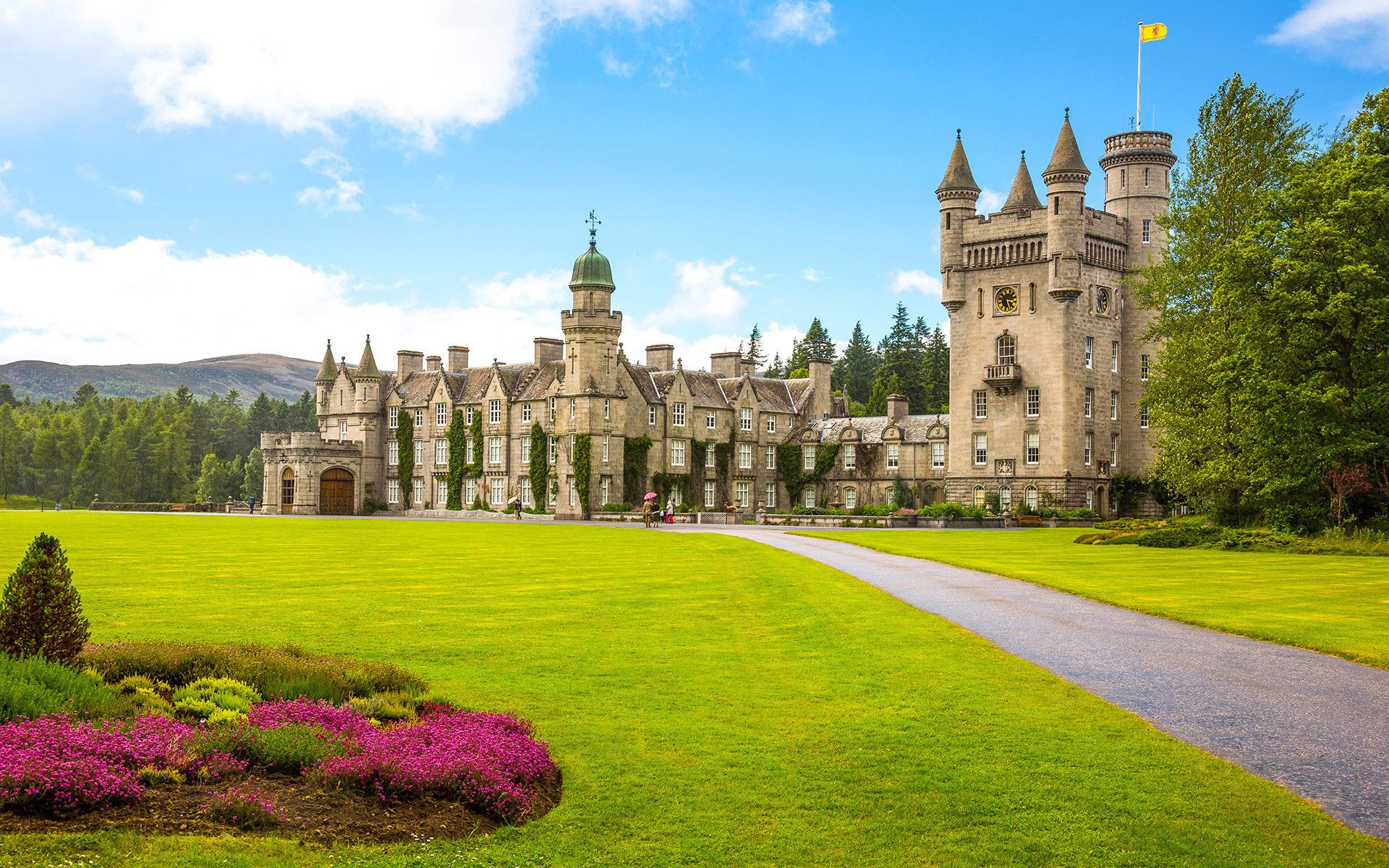Η ΣΚΩΤΙΑ ΚΑΙ ΤΑ HIGHLANDS ΣΑΣ ΠΕΡΙΜΕΝΟΥΝ...